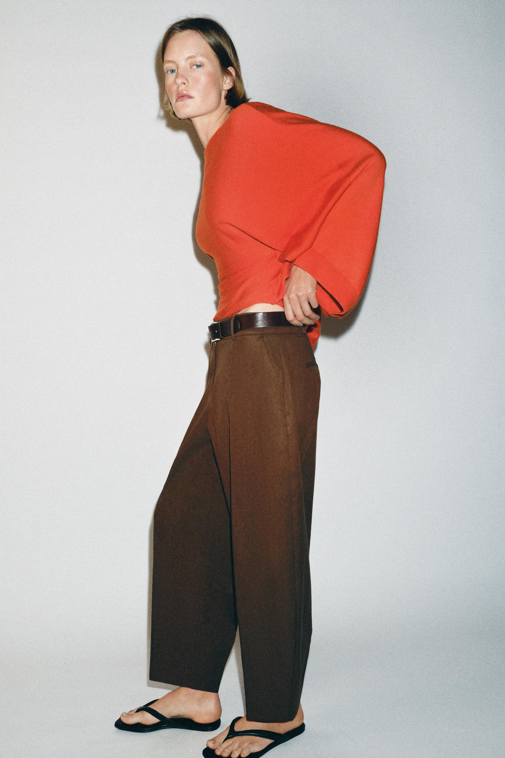 PANTAL?N GLOBO CINTUR?N / Marr?n - Zara фото 5