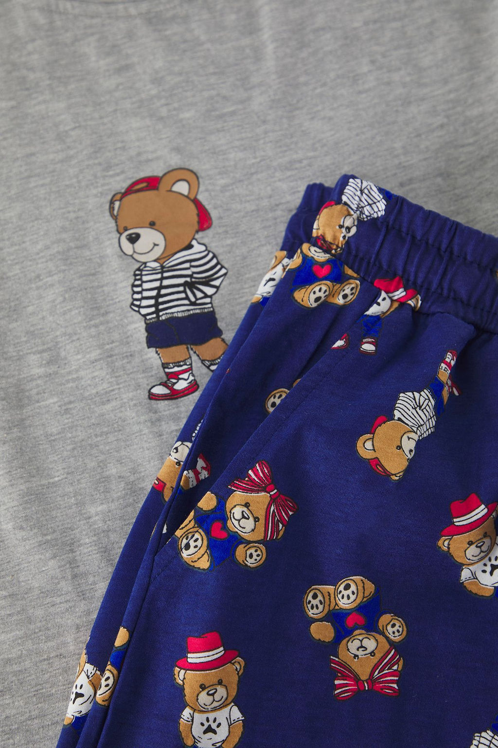 TRENDYOL MAN Gri Melanj- Lacivert Regular Fit Ay?c?k Bask?l? Bask?l? Sortlu Pijama Tak?m? TMNSS25PT00055 - Trendyolmilla фото 3