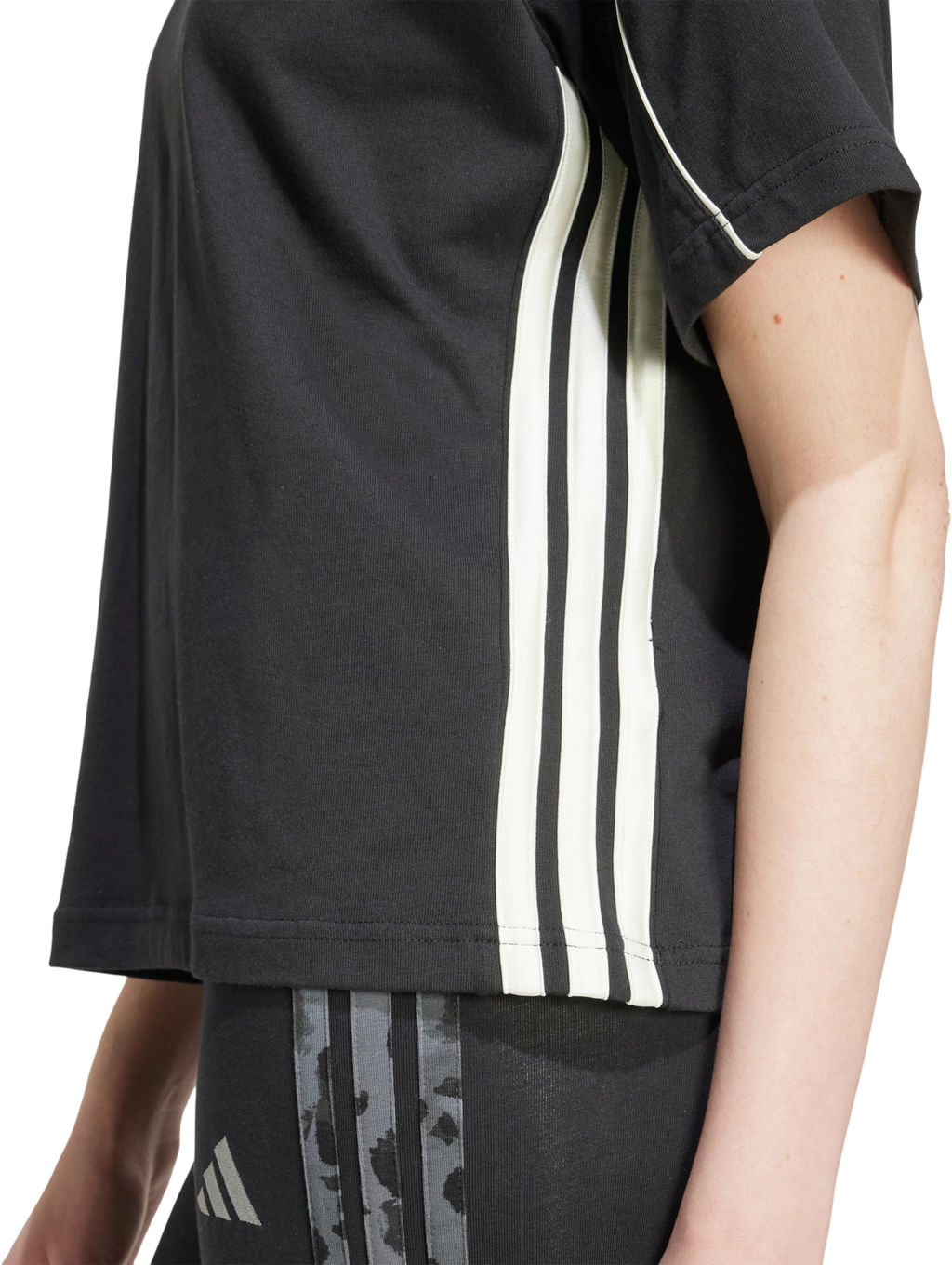 Футболка женская