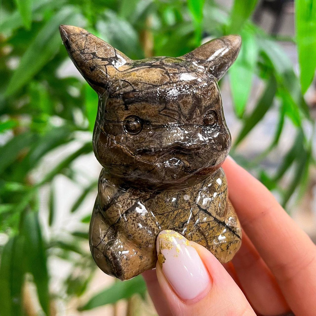 Фигурка резная "Пикачу" из дендритовой Яшмы