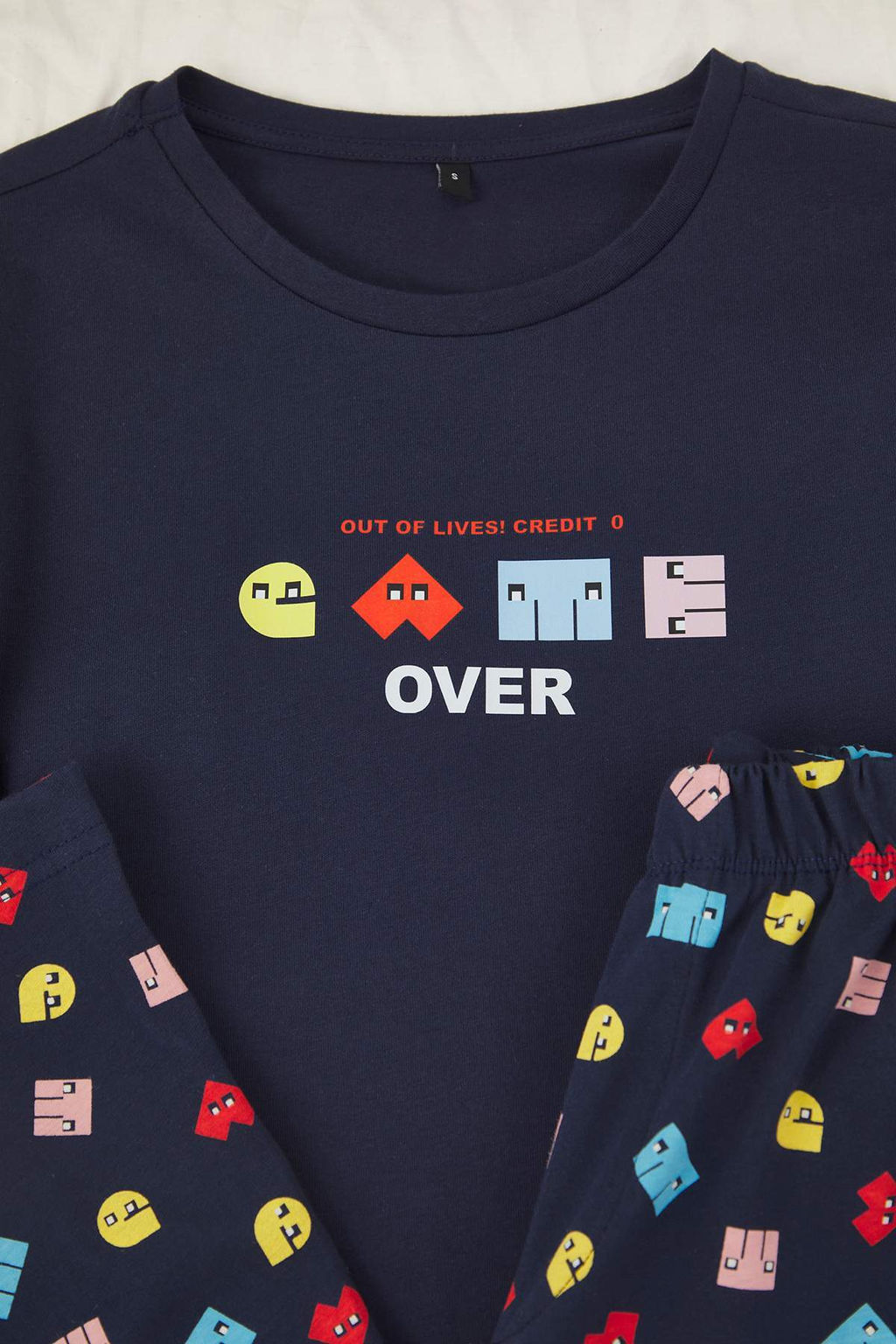 Lacivert Regular Kesim Oyun Bask?l? K?sa Kol Orme Pijama Tak?m? TMNAW26PT00009