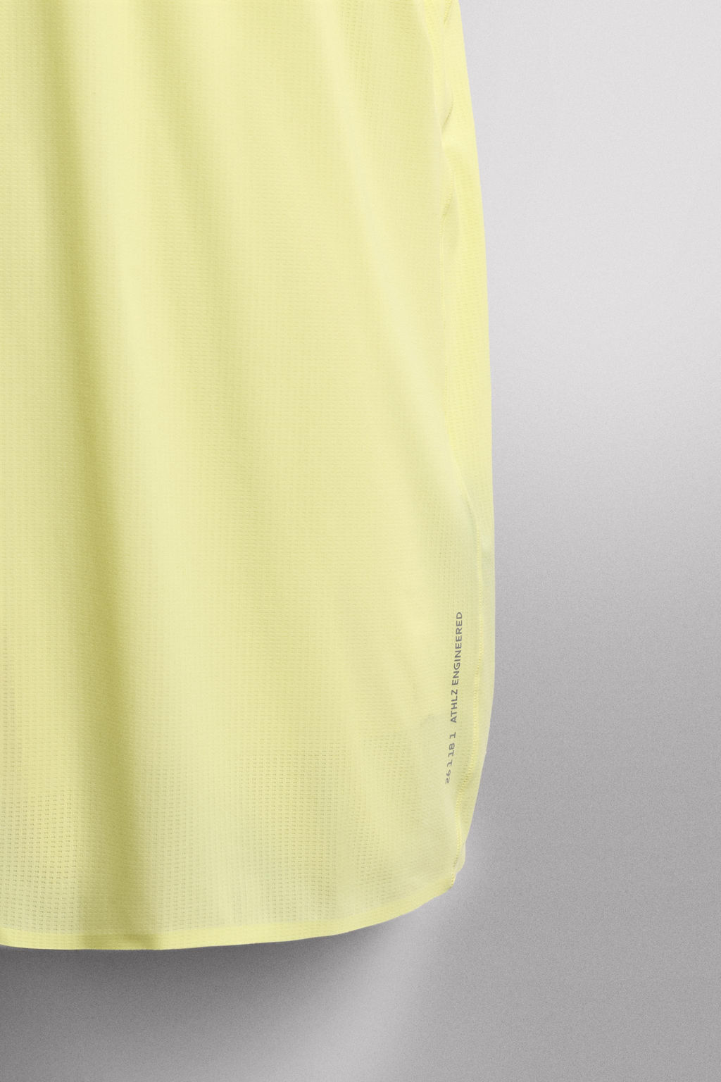 LIGHTWEIGHT TECHNICAL T-SHIRT - Zara фото 9