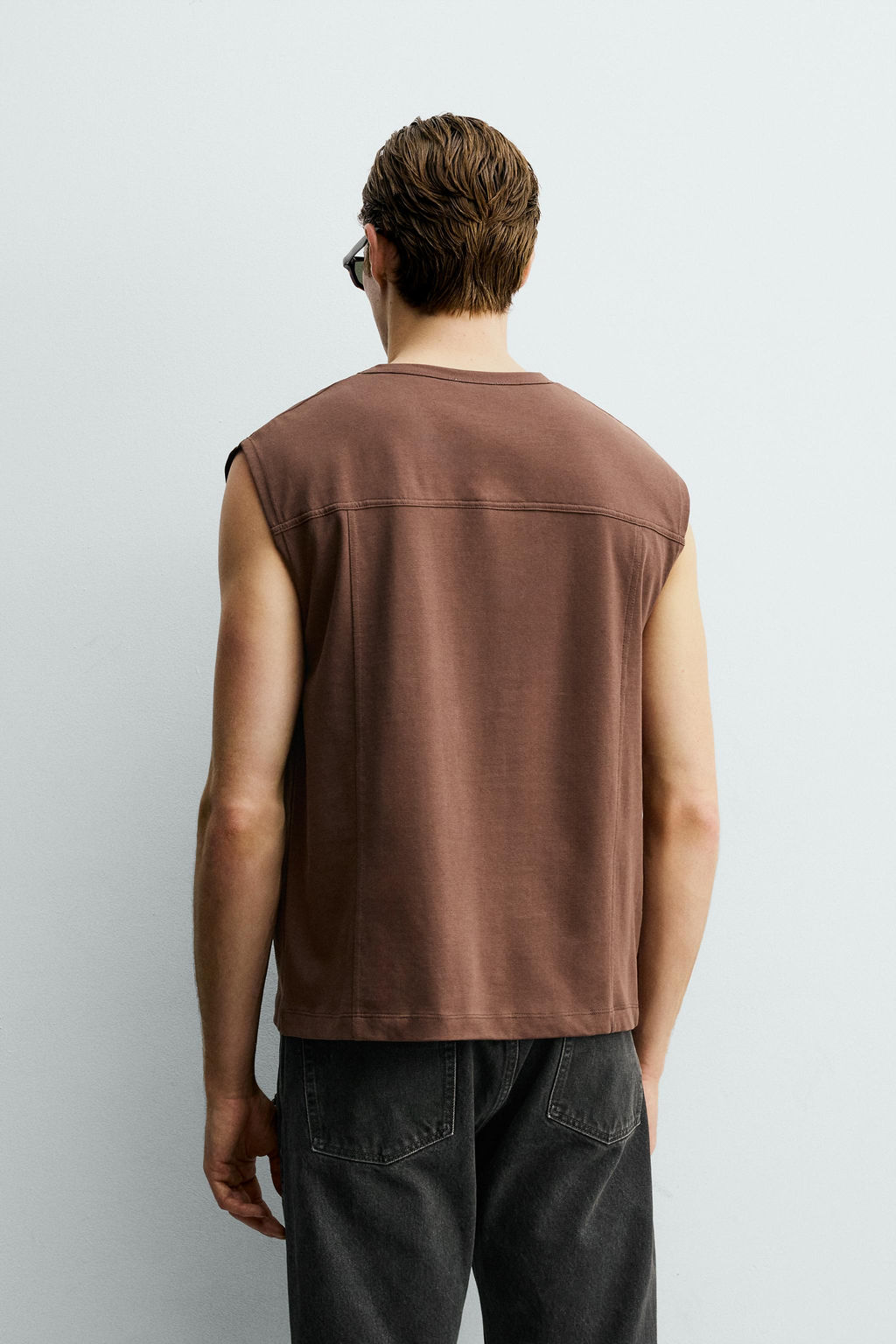 CAMISETA TANK RELAXED FIT / Marr?n oscuro