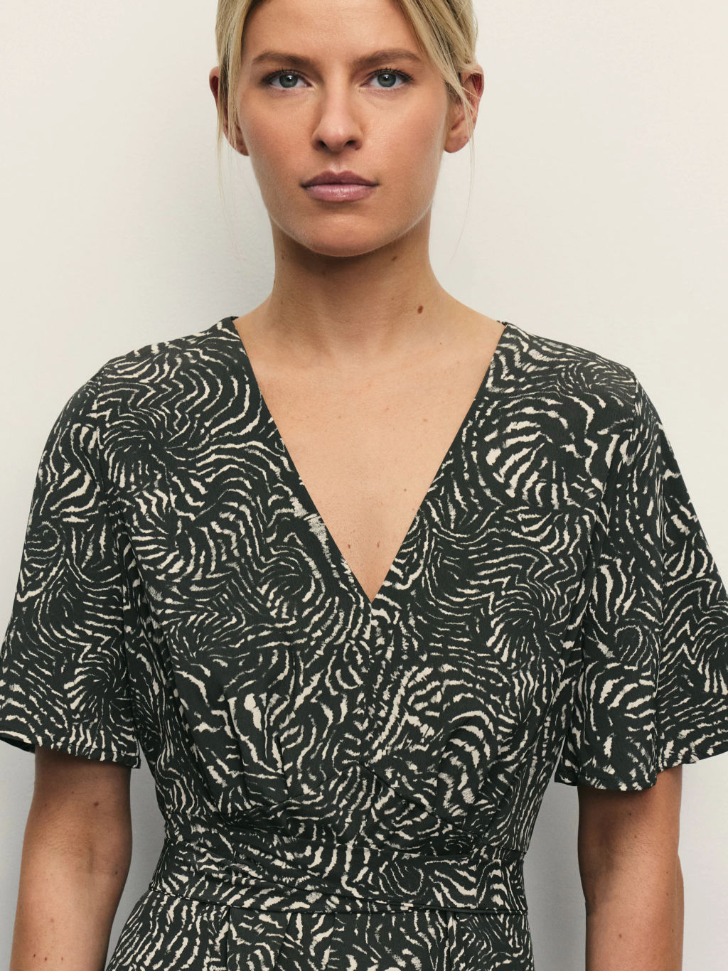 Платье мини с принтом / Zarina  фото 6