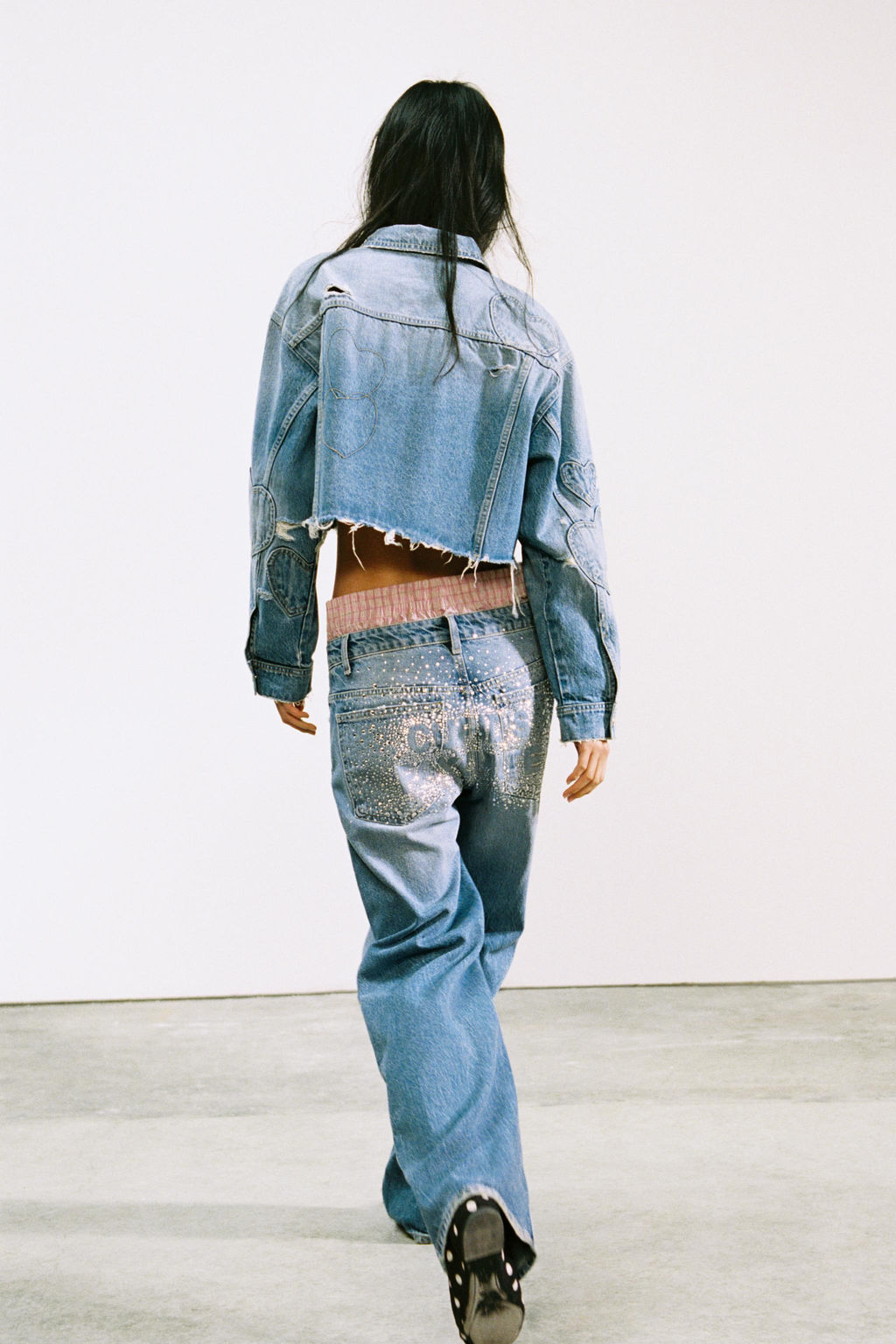 MID-WAIST STRAIGHT JEANS WITH SPARKLES - Zara фото 7