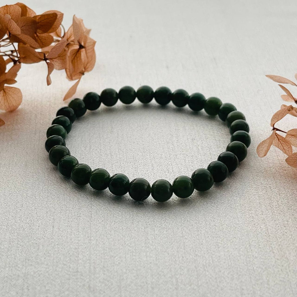 Браслет из зелёного Нефрита 17 см