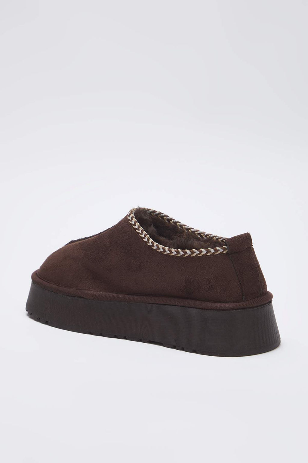 Koyu Kahverengi Nak?s Detayl? Ici Kurklu Kal?n Taban Kad?n Bilekte Terlik Bot TAKAW26BO00003