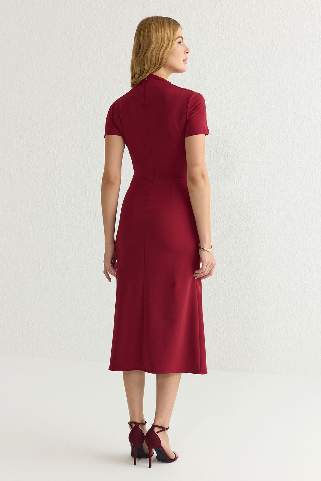 TRENDYOLMILLA Siyah Vucuda Oturan Orme Kumas Mixli Midi Dokuma Elbise TWOSS25EL00136  фото 6