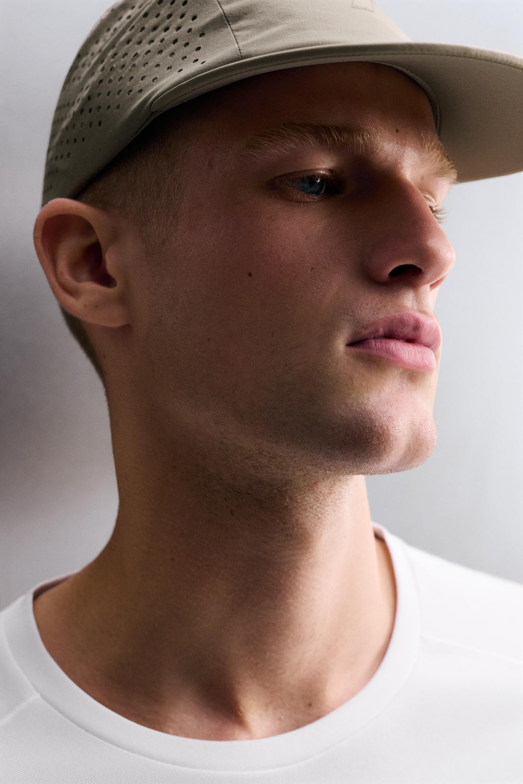 GORRA T?CNICA TRAINING / Piedra