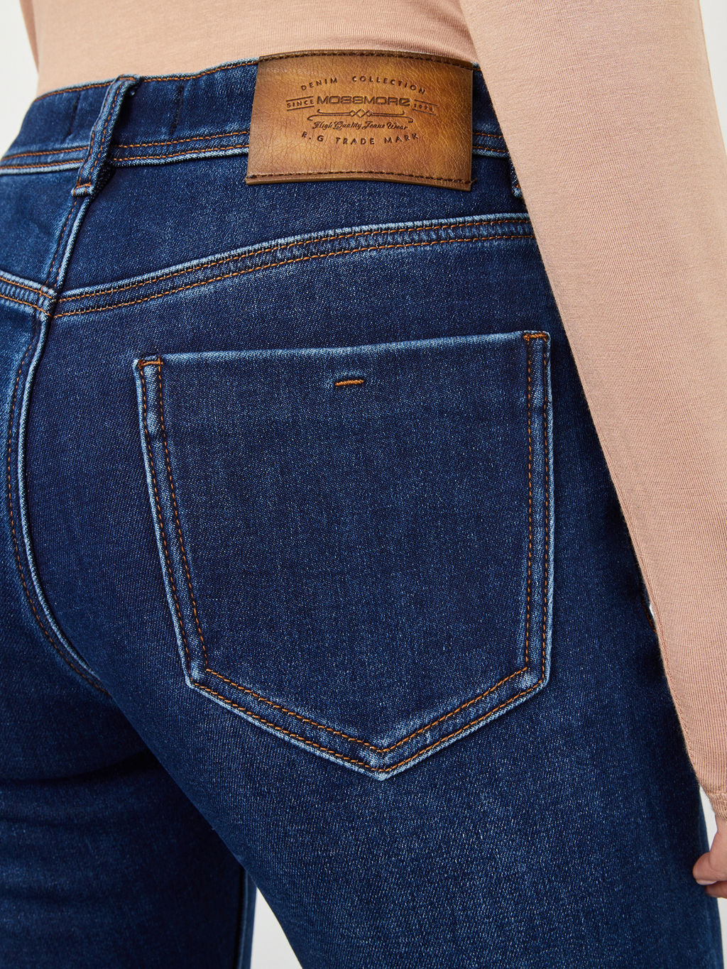 Утепленные женские джинсы зауженного кроя на флисе - Mossmore фото 9