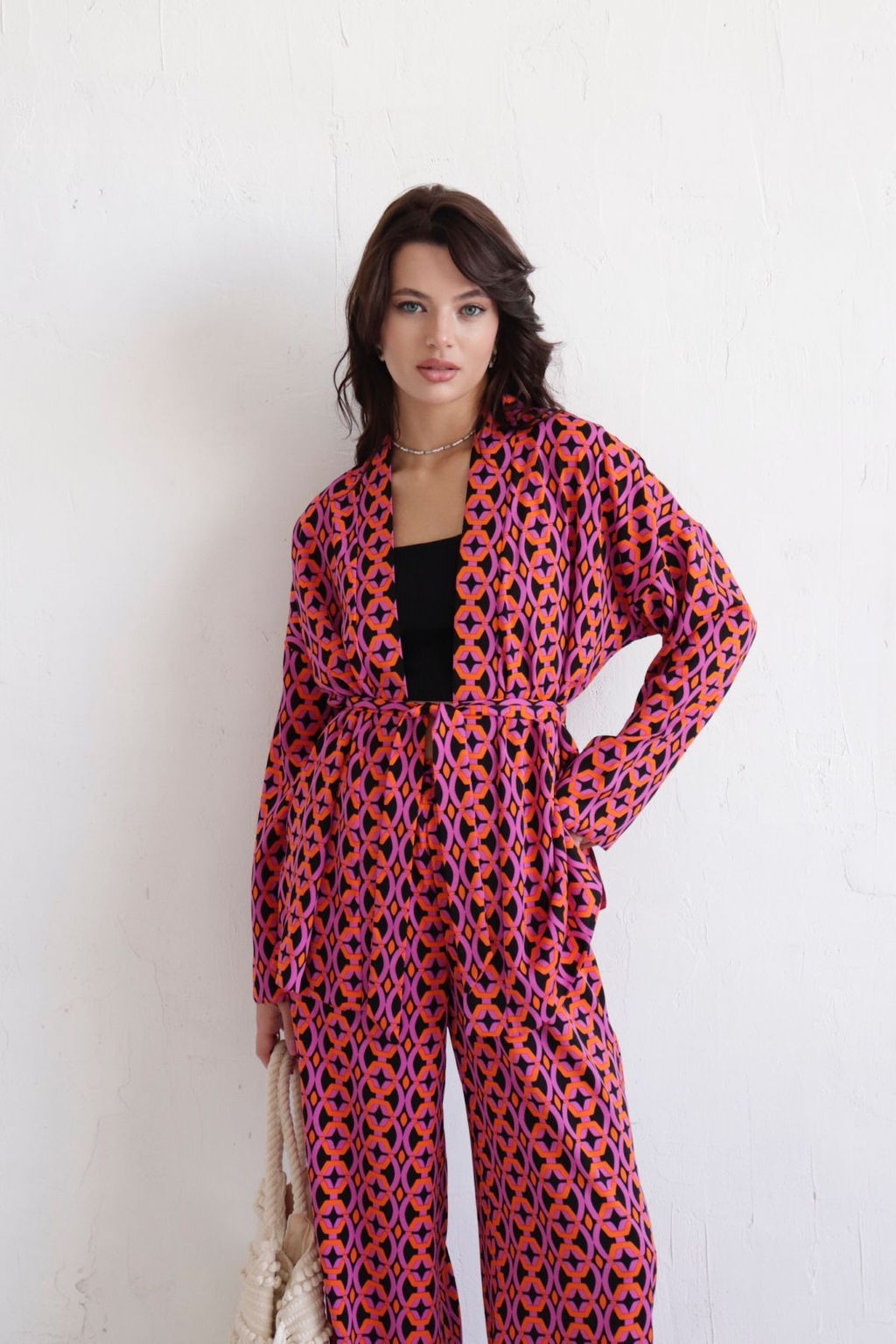 9668 Костюм из кимоно и брюк-палаццо с геометрическим принтом - Martichelli фото 14