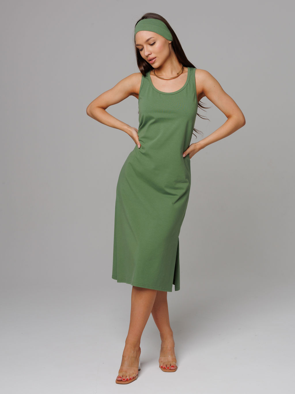 Трикотажная удлиненная туника с разрезами хаки КТ-18 (125)