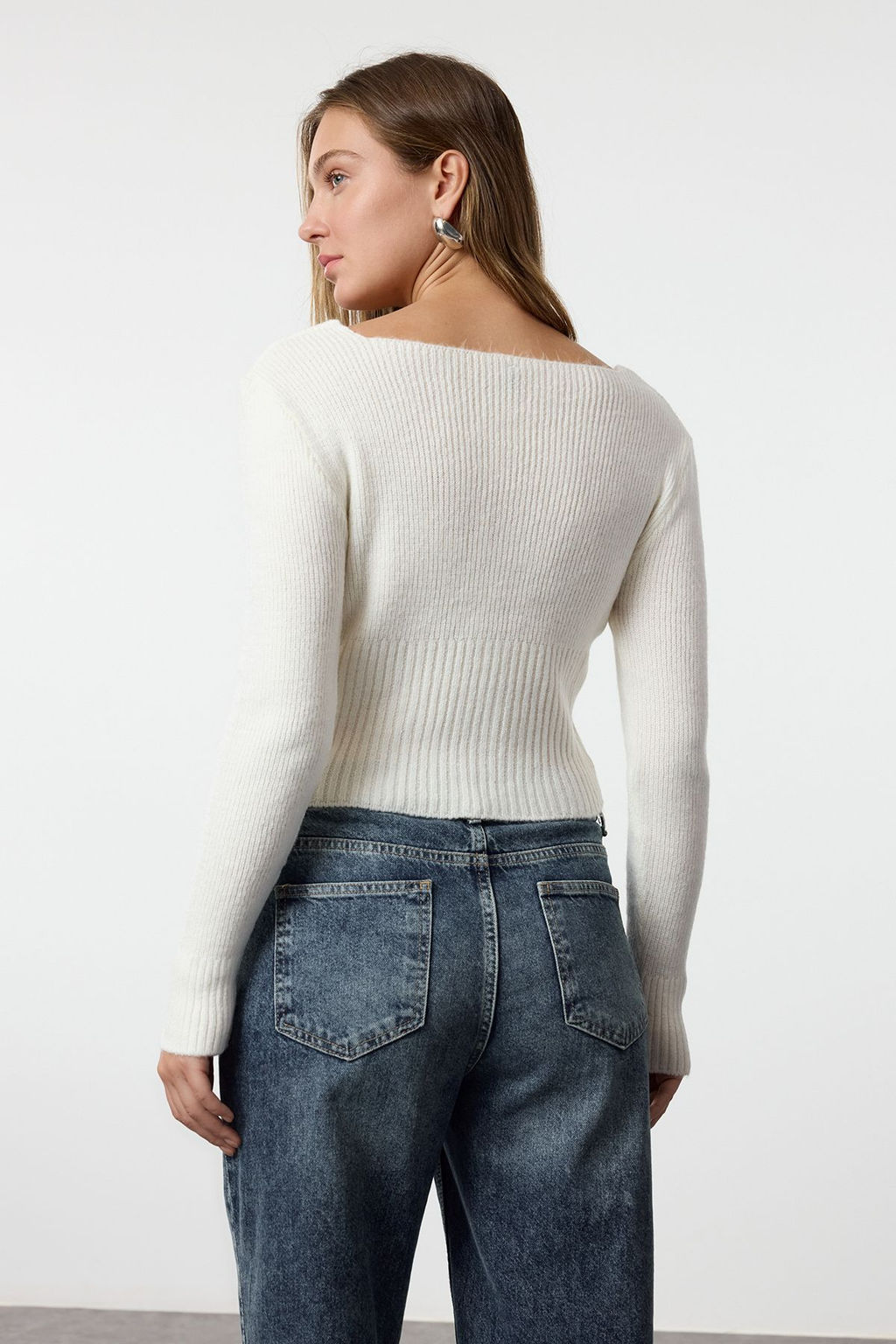 Ekru Crop Kare Yaka Triko Yumusak Dokulu Fitted/Vucudu Saran H?rka TWOAW25HI00178