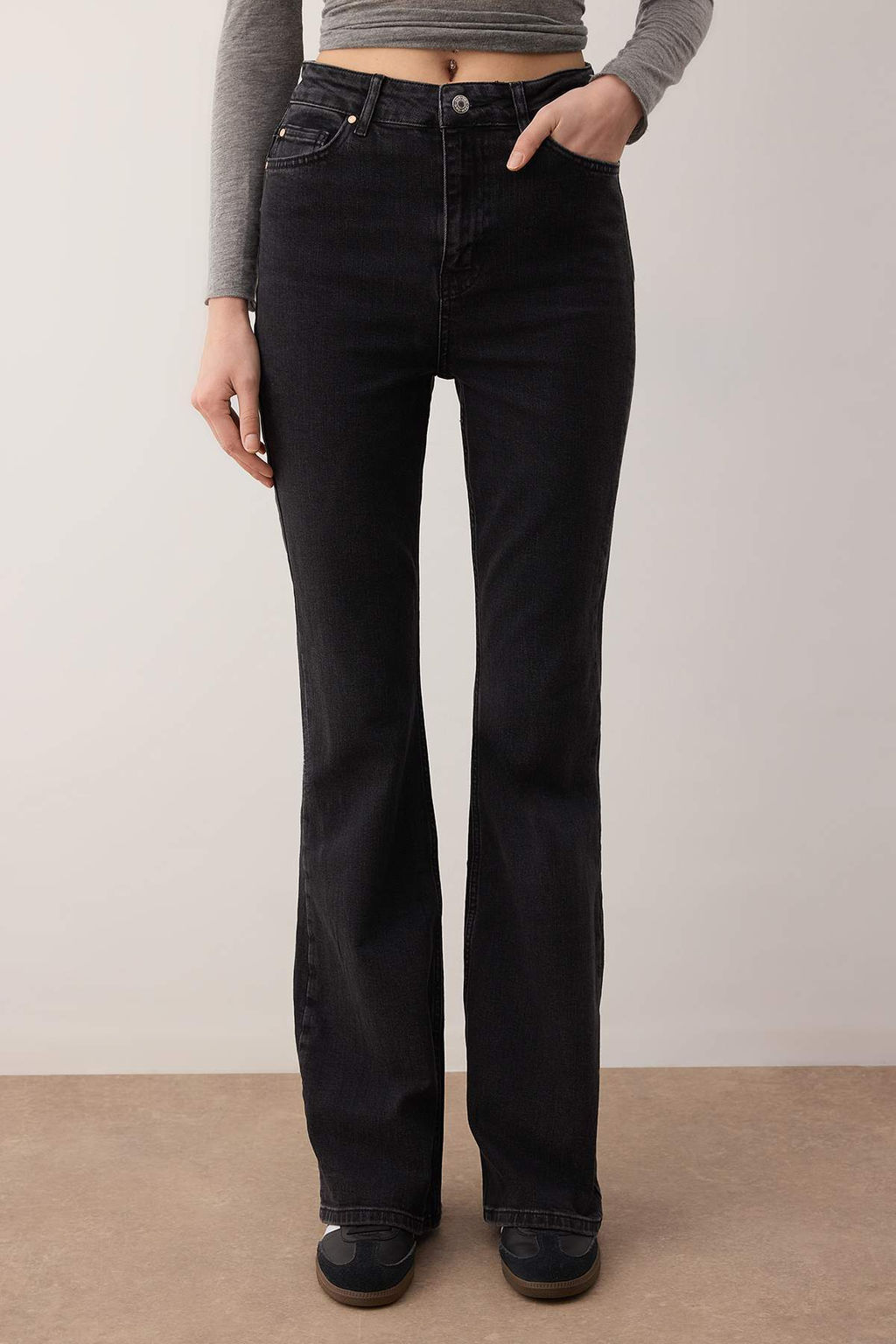 TRENDYOLMILLA Ac?k Mavi Normal Bel Flare Jeans TWOAW25JE00096  фото 16