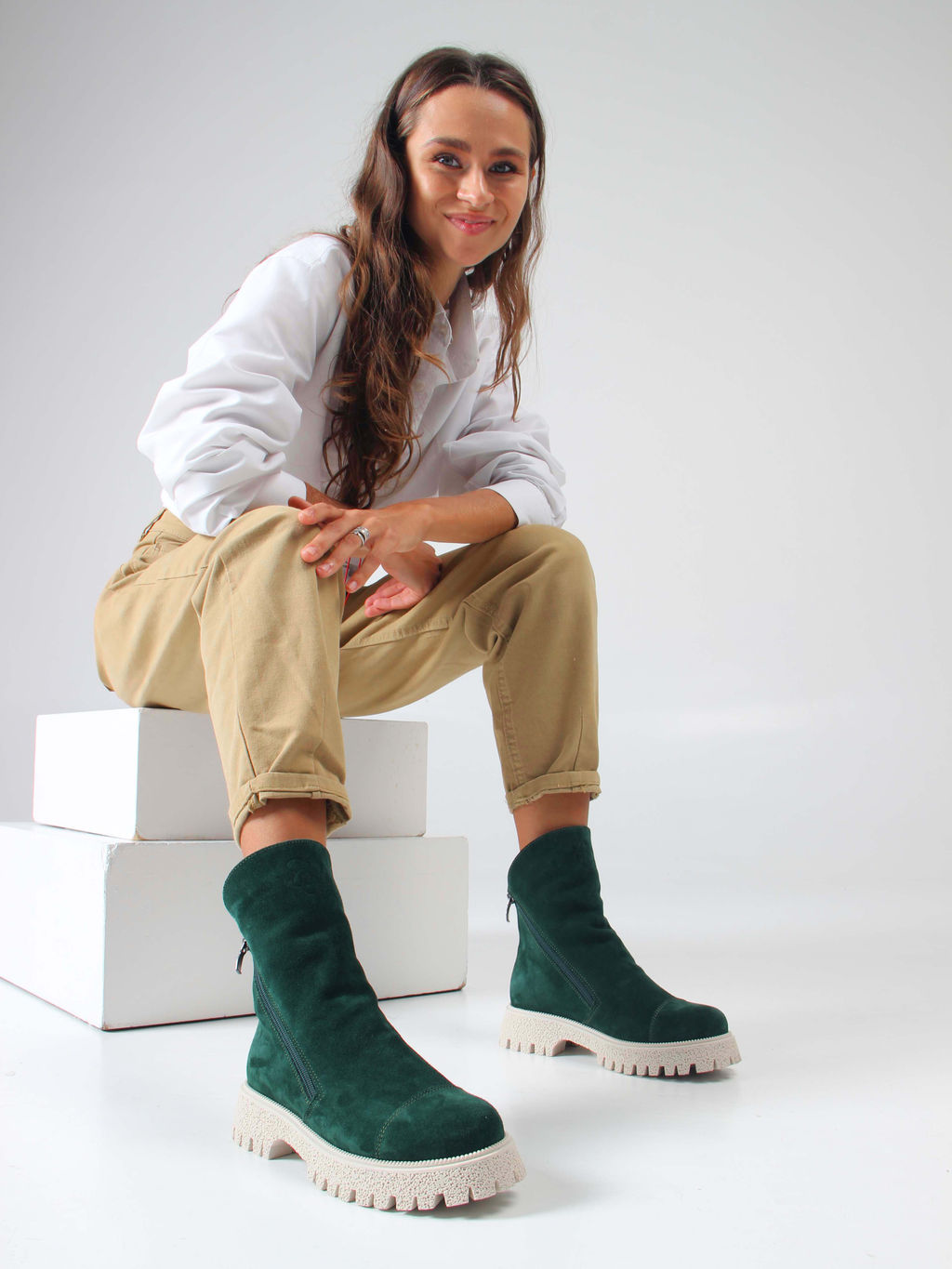 Ботинки 233.1541be. Зеленый замша/Байка