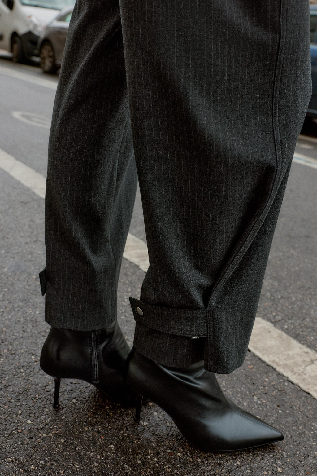 PINSTRIPE TROUSERS WITH ADJUSTABLE HEM - Zara фото 4