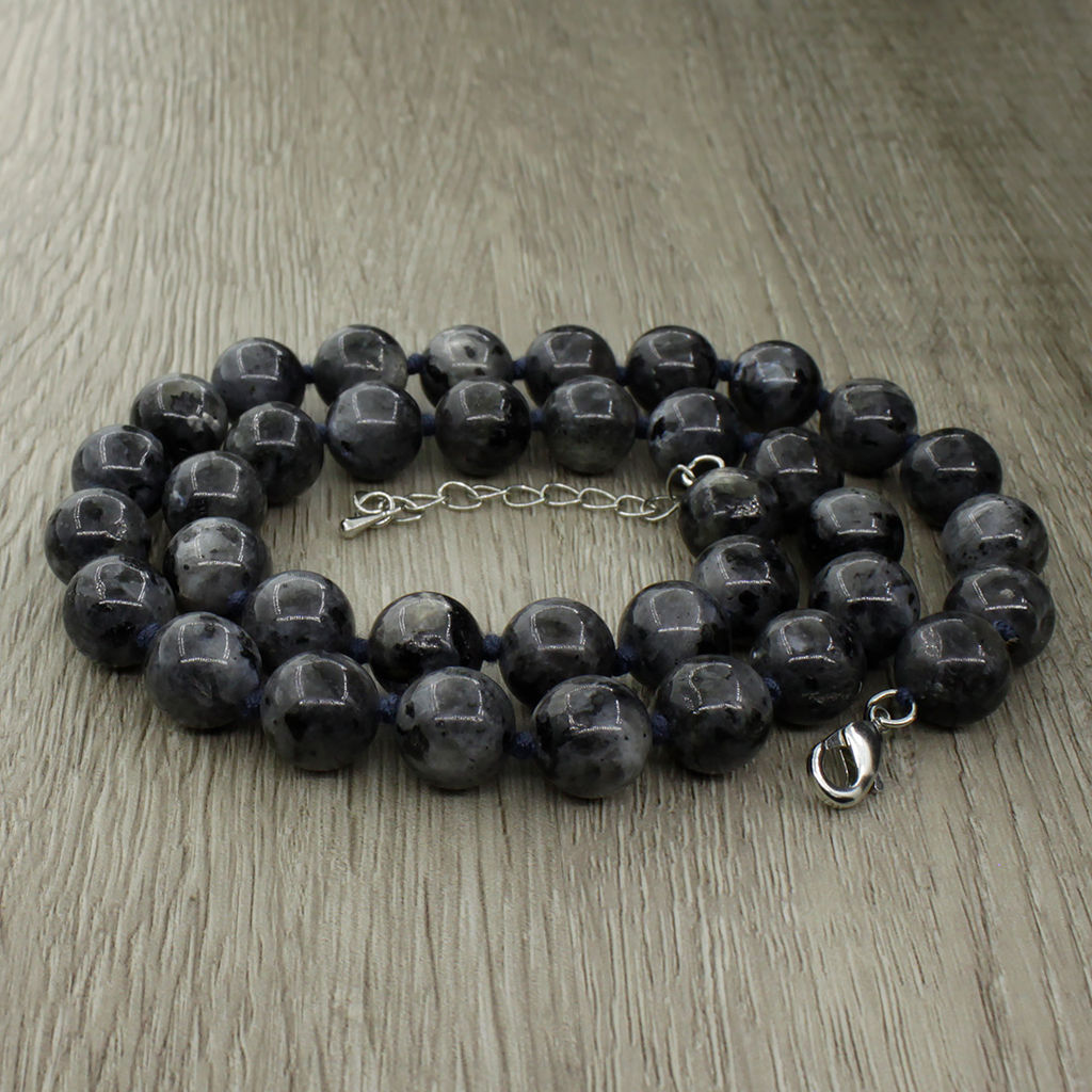 Ларвикит, круглые 10мм, бусы 45..49см