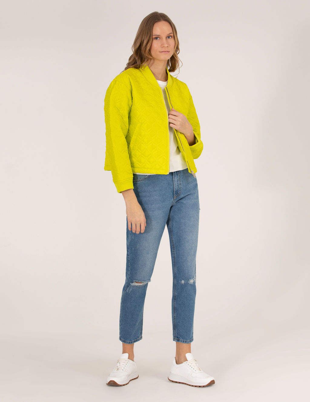 Ye_il Crop Top Mont