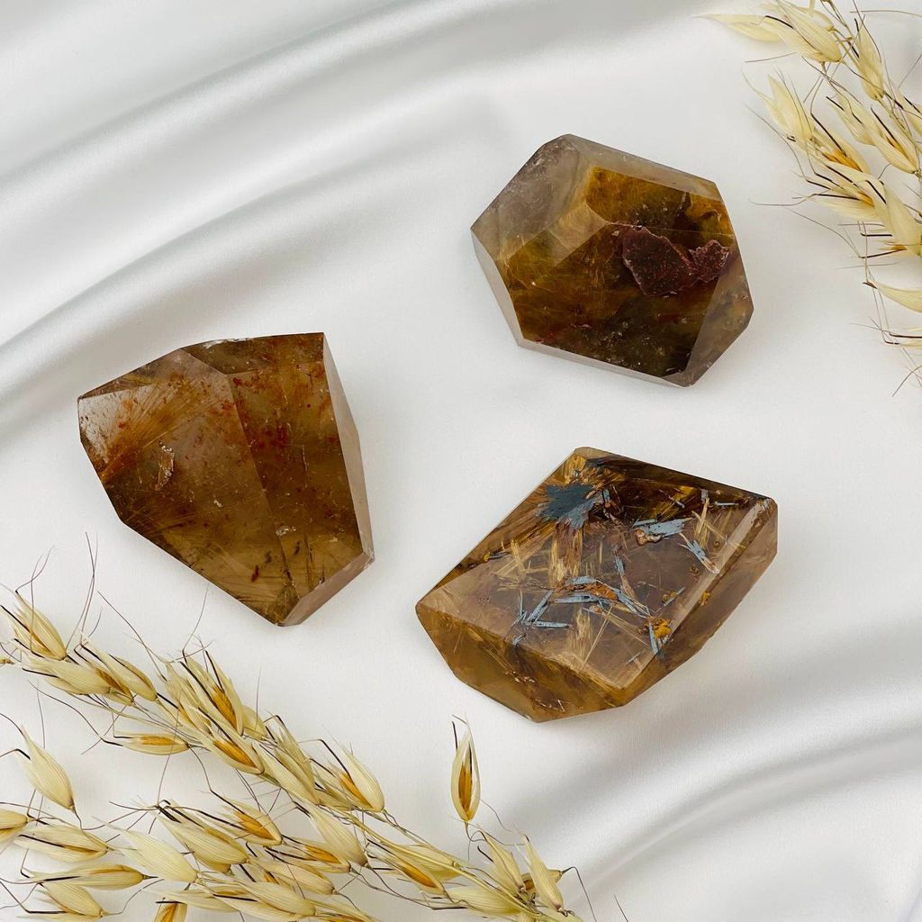 Кристалл из Рутиловго кварца Волосатик