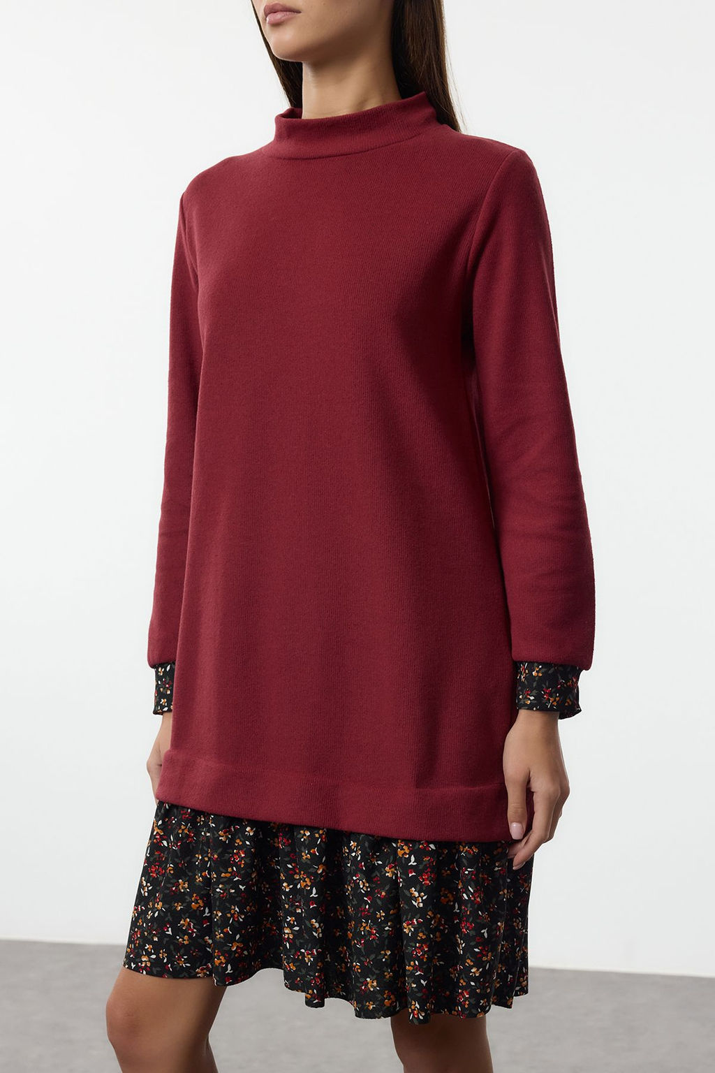 TRENDYOLMILLA Zumrut Yesili Cicek Bask?l? Mini Selanik Dik Yaka Orme Elbise TWOAW25EL00282  фото 4