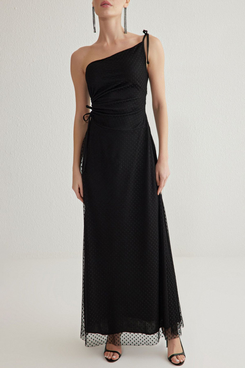 TRENDYOLMILLA Siyah A-Kesim Asimetrik Yaka Tul Orme Uzun S?k Abiye Elbise TPRSS25AE00027 фото 3