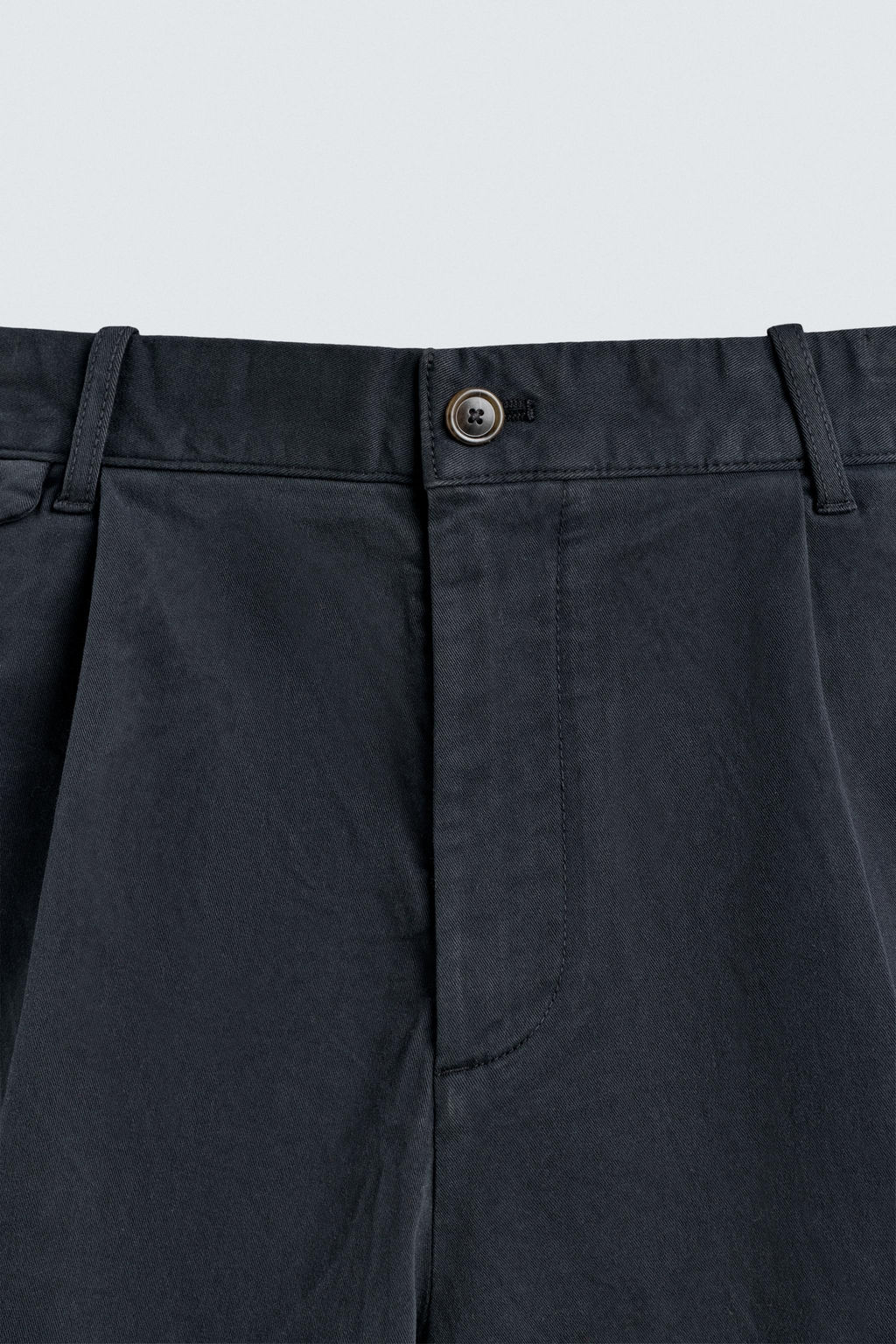 BERMUDA CHINO REGULAR FIT PLIEGUES / Marino