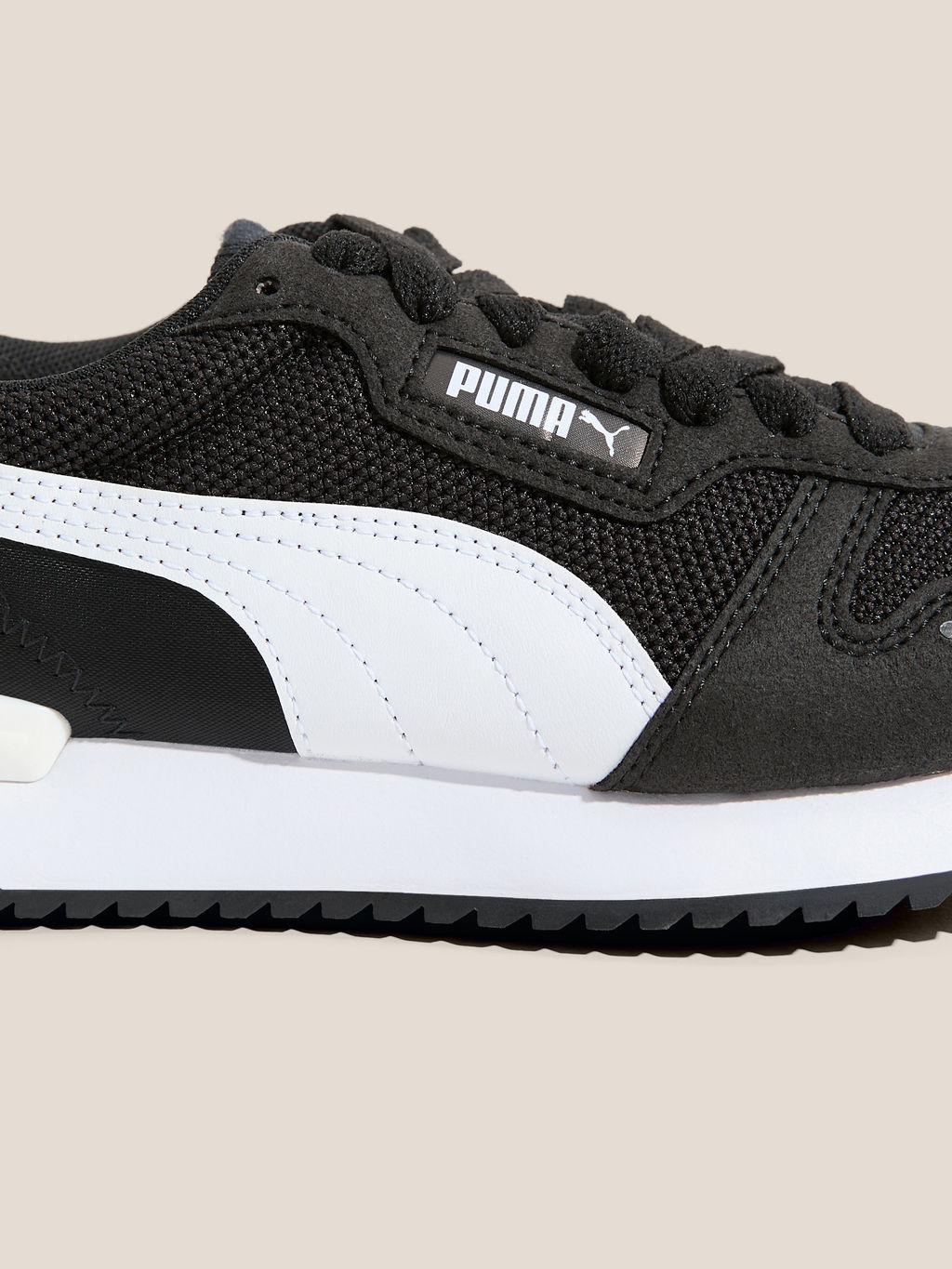 Детские кроссовки PUMA Puma R78 Jr Артикул 4587034, черный