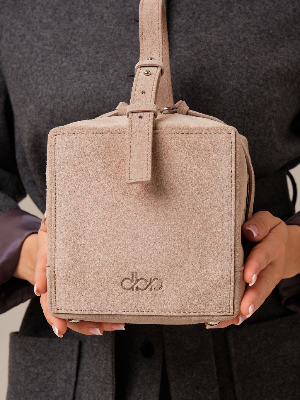 Замшевая сумка Quadra DBR 30989 ваниль  фото 8