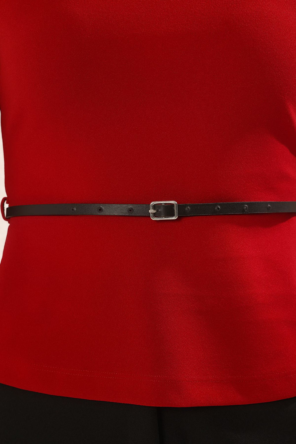 Trendyolmilla Siyah Kemerli Fitted/Vucuda Oturan Orme Bluz TWOSS25BZ00022  фото 3