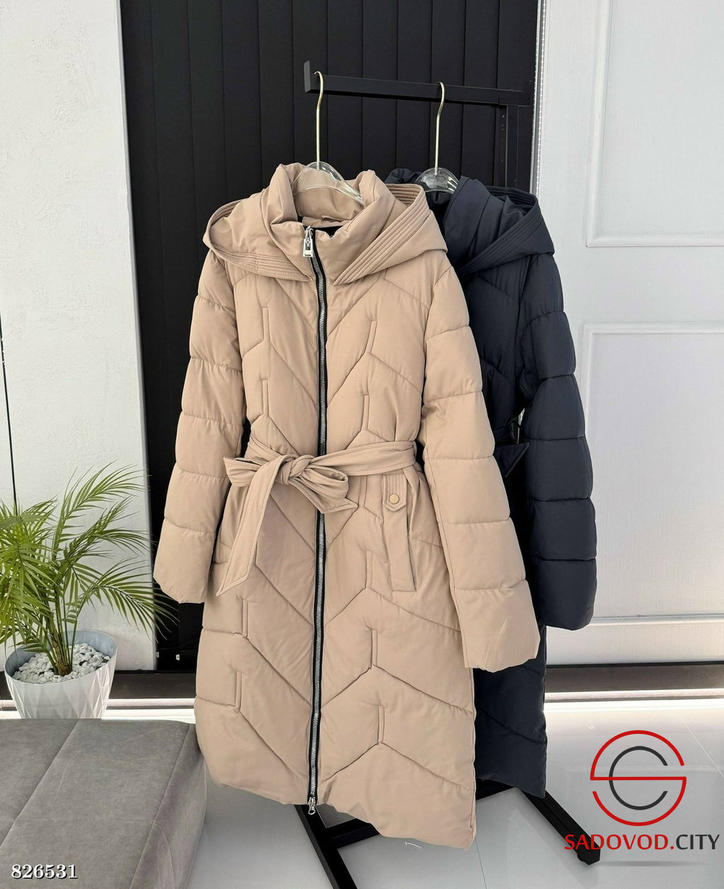 Куртка женская с капюшоном