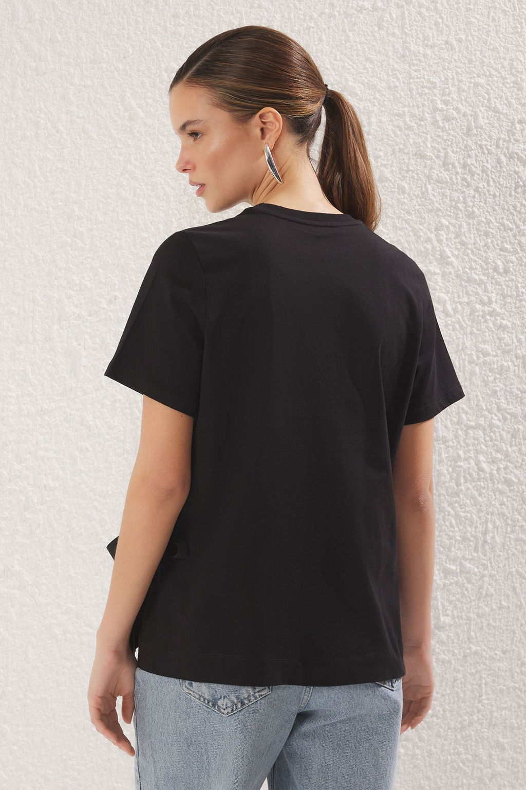 TRENDYOLMILLA Beyaz %100 Pamuk Yan Baglama Detayl? Relaxed/Rahat Kesim Orme T-Shirt TWOSS25TS00074  фото 10