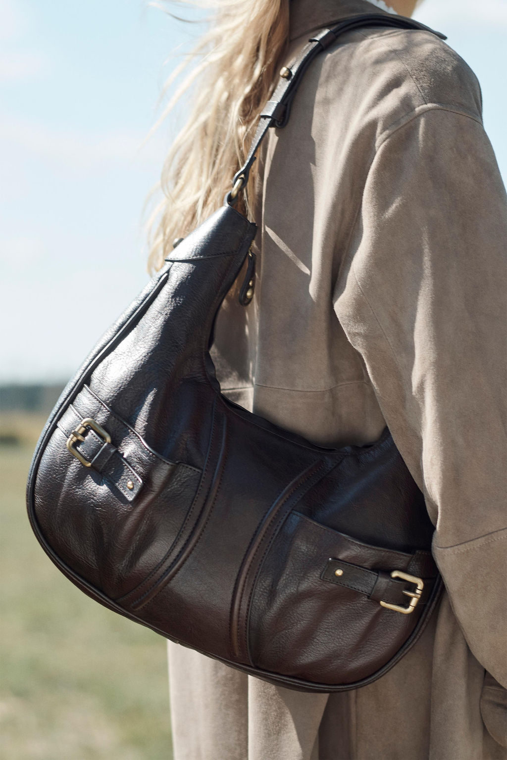 LIMITED EDITION LEATHER SHOULDER BAG - Zara фото 3