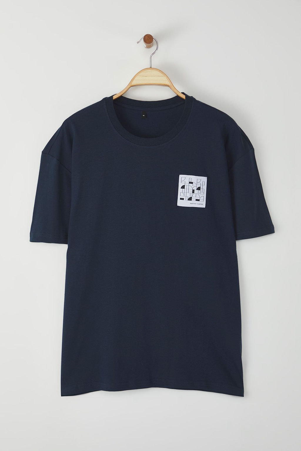 TRENDYOL MAN Beyaz Oversize/Genis Kesim Kabar?k S?rt Bask?l? %100 Pamuk T-Shirt TMNSS25TS00082 - Trendyolmilla фото 6