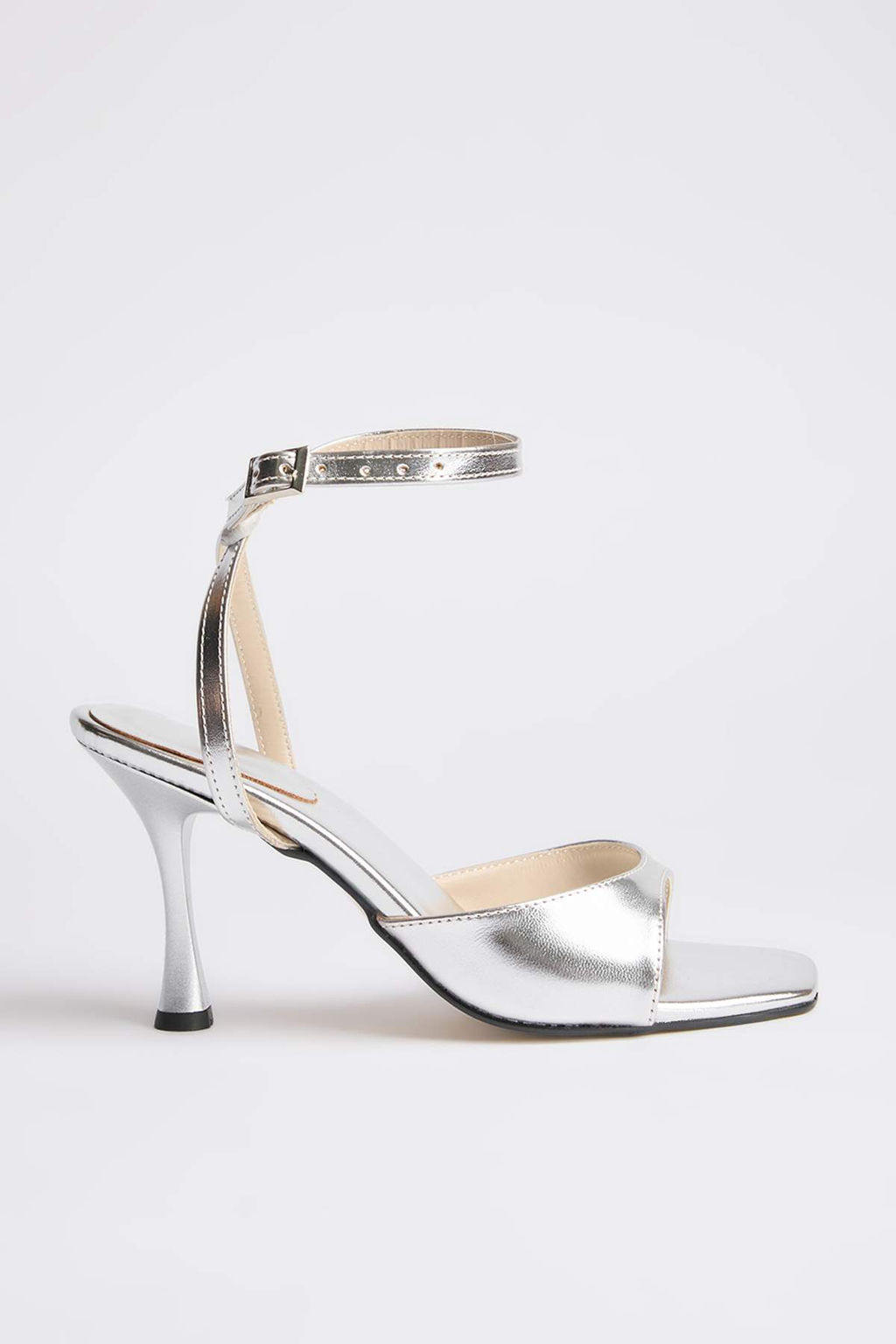 Gumus Kad?n 9 cm Klasik Topuklu Ayakkab? TAKSS26TO00010