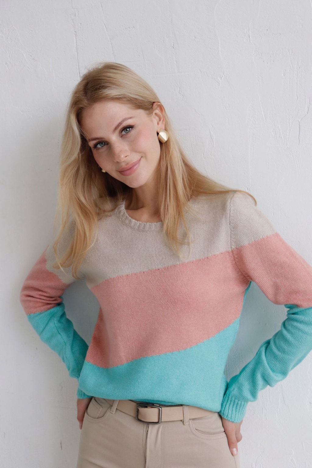 Джемпер колор блок в цвете тиффани-пудра-беж - Martichelli фото 19