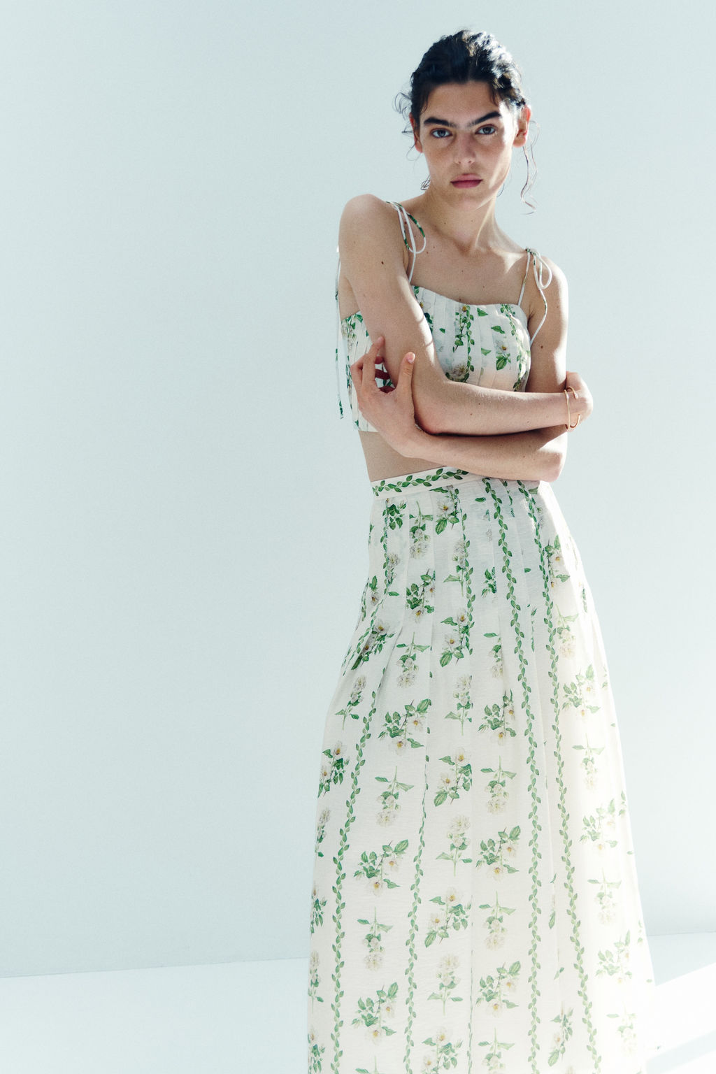Crop top plisado en mezcla de lino - H&m фото 3