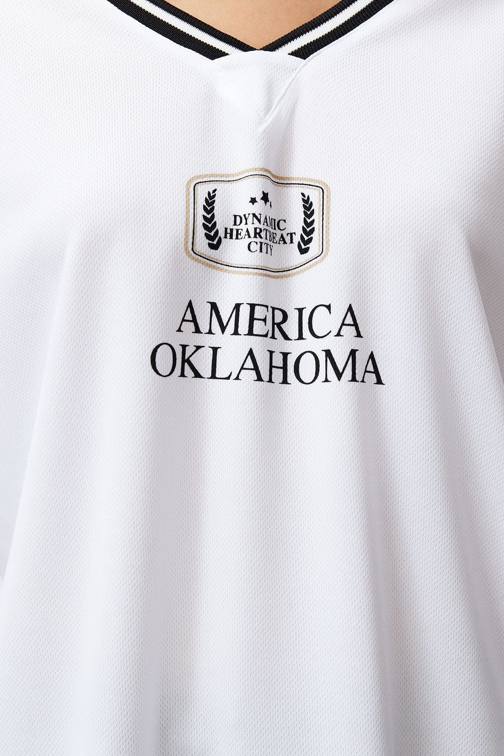 TRENDYOLMILLA Pembe Slogan Bask?l? Oversize/Genis Kesim V Yaka Orme T-Shirt TWOSS24TS00112 фото 6