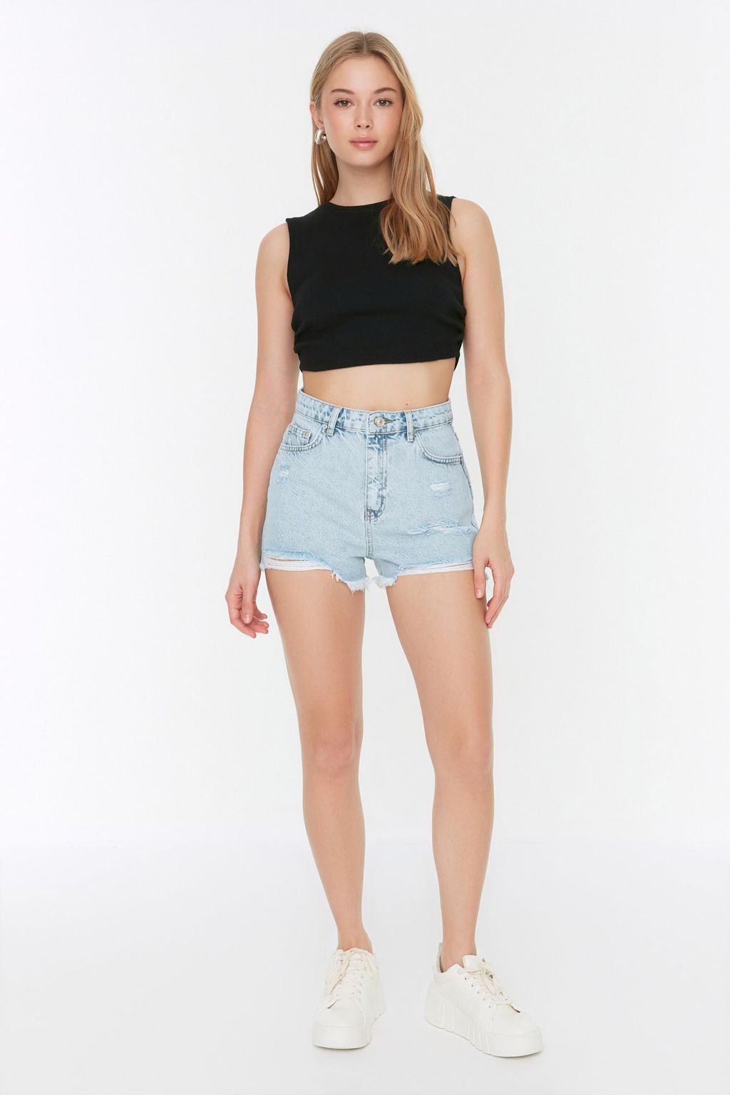 Ac?k Mavi Y?rt?kl? Yuksek Bek Mini Denim Sort TWOSS22SR00047