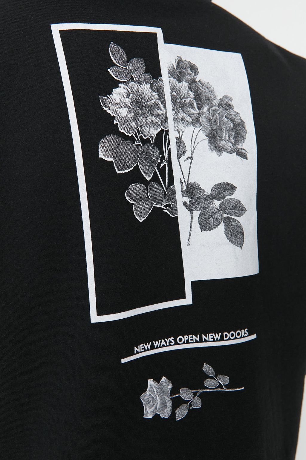 TRENDYOL MAN Siyah Oversize/Genis Kesim Kapusonlu Ici Polar/S?cak Tutan Cicek Bask?l? Sweatshirt TMNAW22SW1651 - Trendyolmilla фото 4