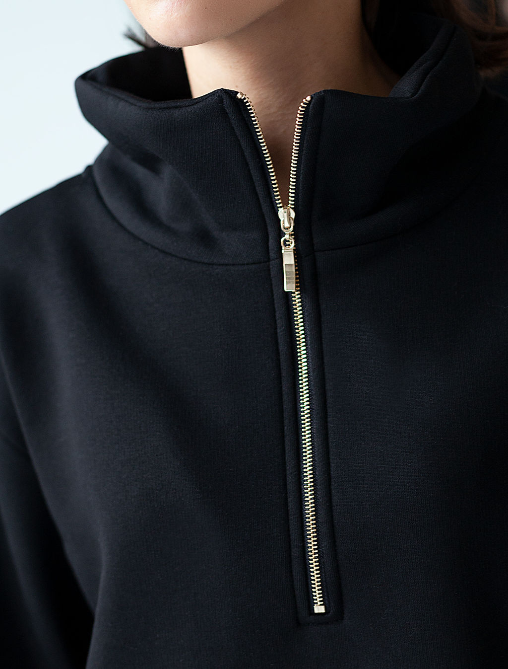 ЛИКВИДАЦИЯ / Джемпер с воротником стойкой на молнии из футера-трехнитки - Vilatte фото 6