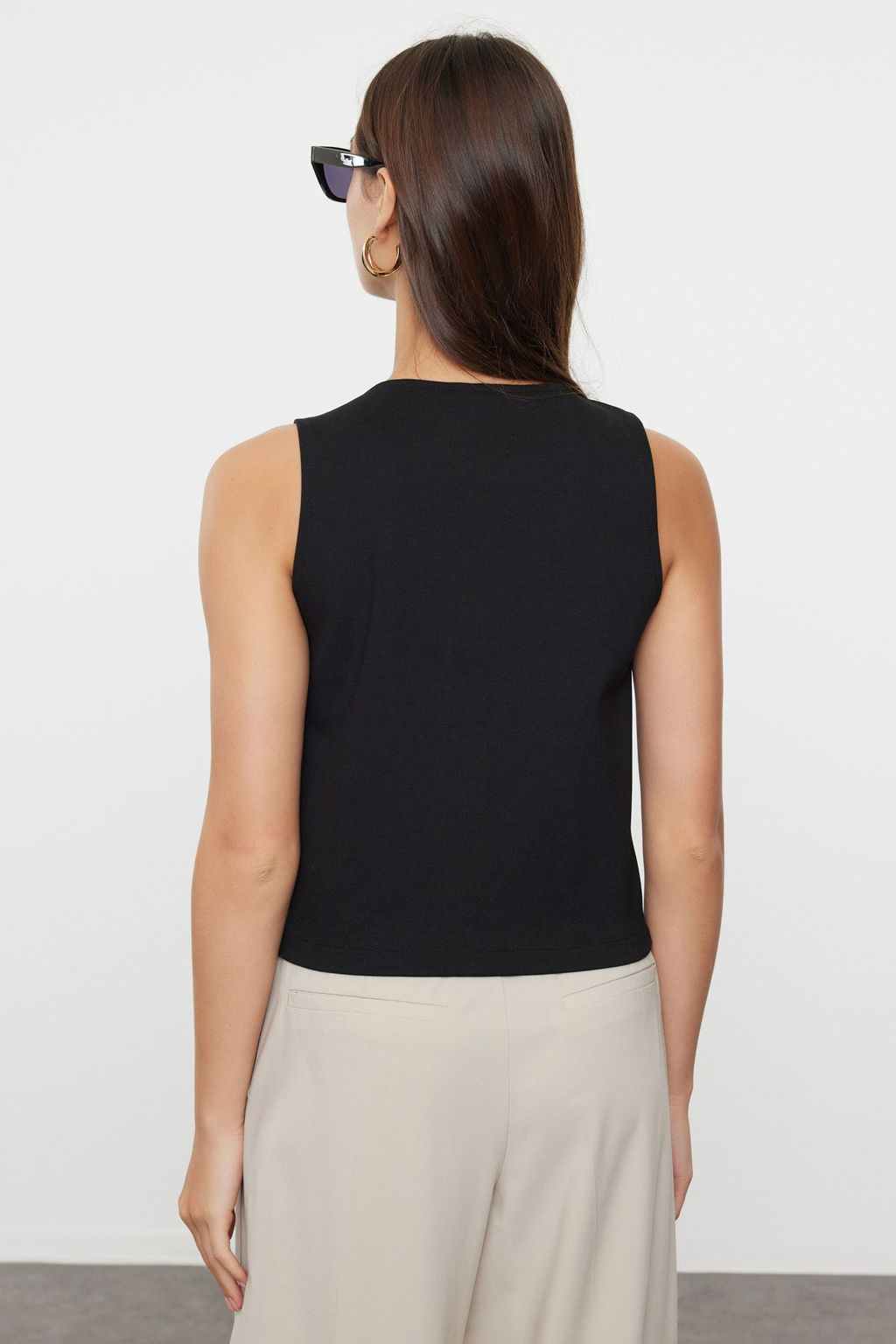 TRENDYOLMILLA Siyah V Yaka Dugmeli Regular Orme Yelek TWOAW25YE00060 фото 5