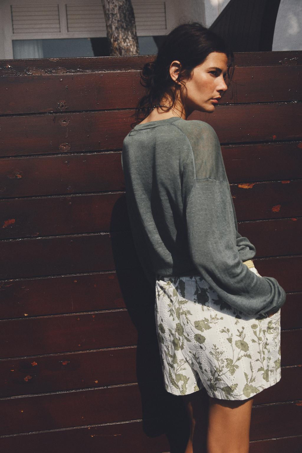 PRINTED BERMUDA SHORTS WITH PERFORATED EMBROIDERY - Zara фото 3