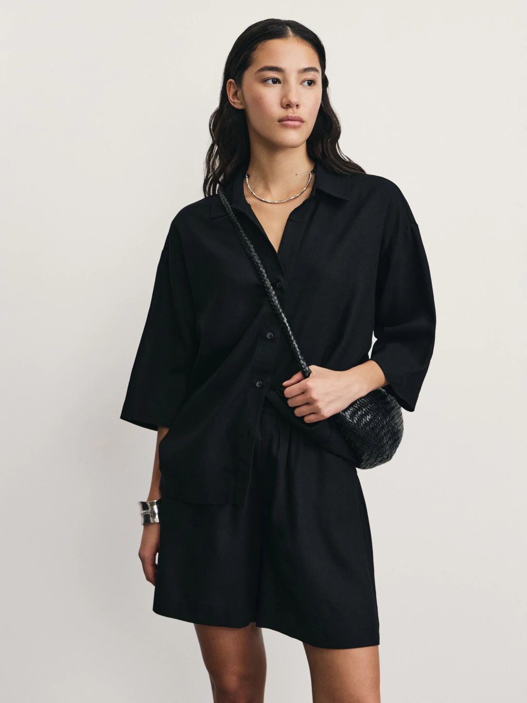 Льняные шорты свободного кроя / Zarina фото 6