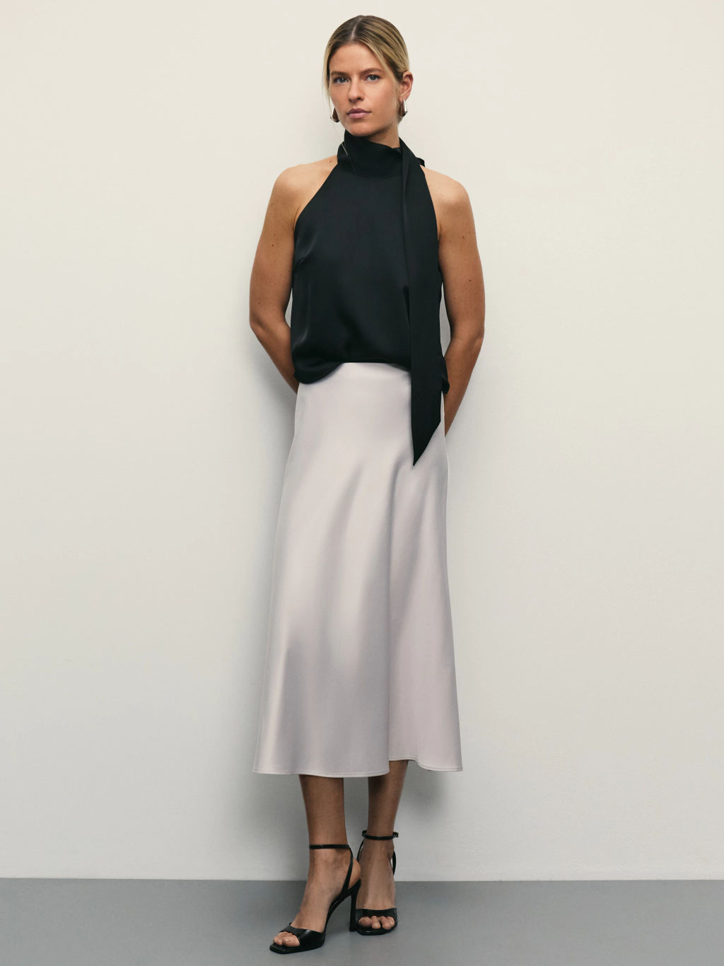 Атласная юбка миди / Zarina