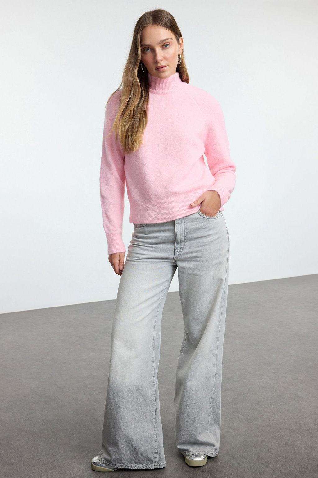 Pembe Yunlu Dik Yaka Triko Kazak TWOAW25KZ00043