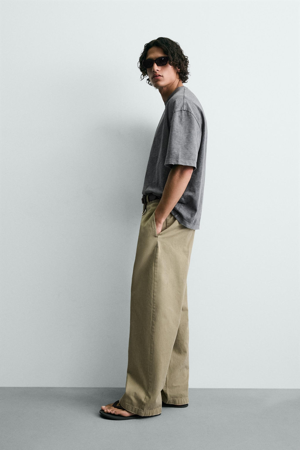 CAMISETA RELAXED FIT ESTRUCTURA FLAM? LAVADO / Antracita oscuro - Zara фото 4