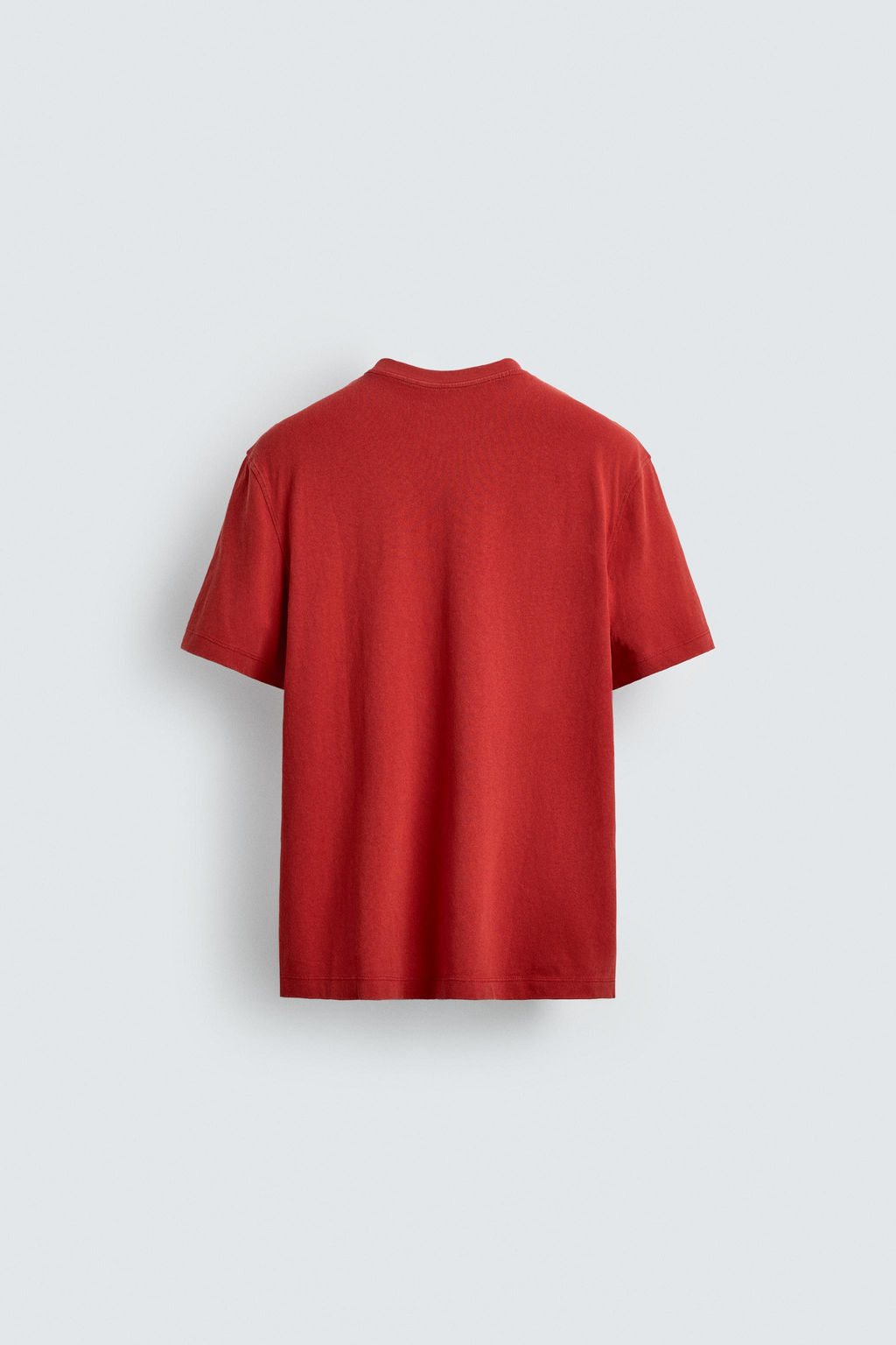 CAMISETA BOLSILLO AARON LEVINE X ZARA / Rojo