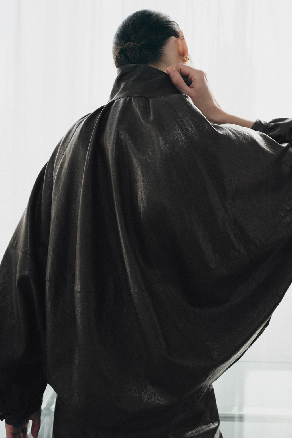 ZW COLLECTION LEATHER EFFECT BOMBER JACKET - Zara фото 27