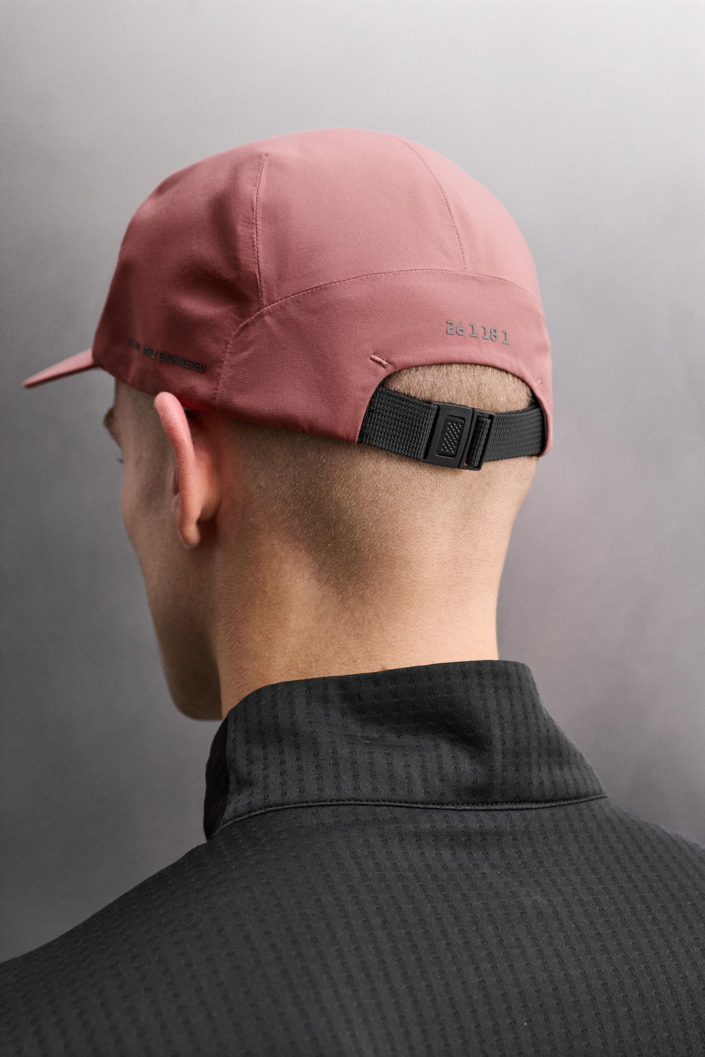 SUDADERA CUELLO CREMALLERA BOLSILLO COMBINADO / Negro - Zara фото 6