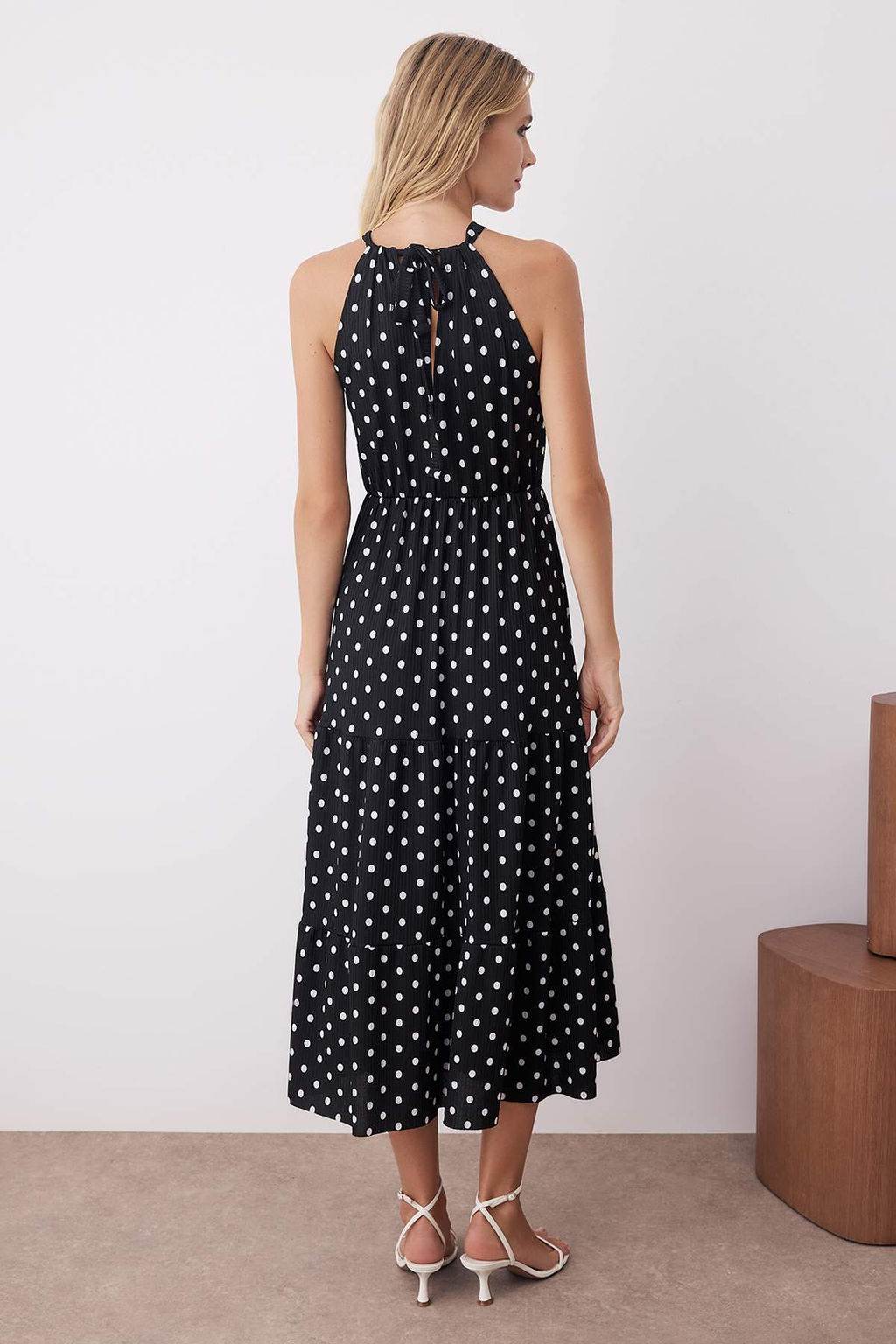 Siyah Puantiyeli Boyundan Baglamal? Bask?l? Orme Elbise TWOSS23EL00705